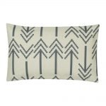 Rectangular outdoor linen cushion with grey arrows design