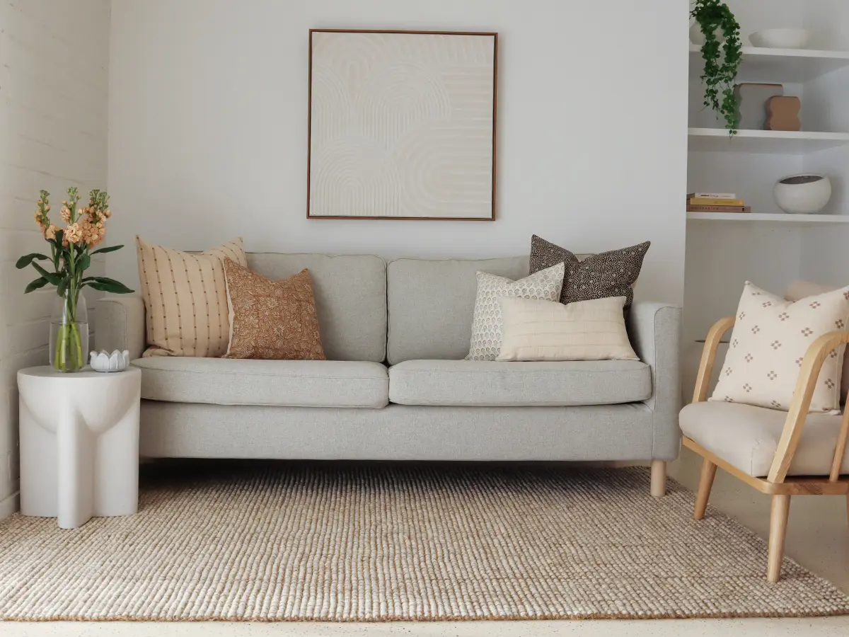 An example of how many cushions sofa can take.
