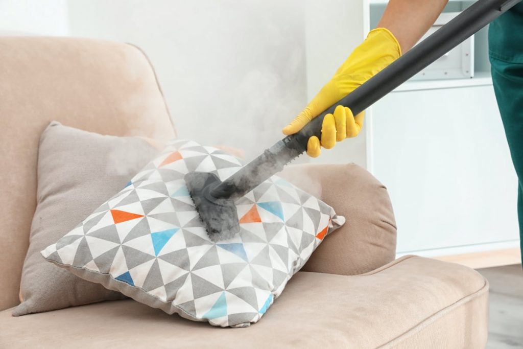 https://www.simplycushions.com.au/wp-content/uploads/2020/04/How-to-clean-cushion-with-steamcleaner-1024x683.jpg