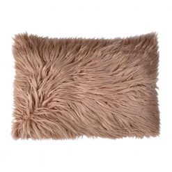 Add some texture to your area with this 30cm x 50cm dusty pink fur cushion cover
