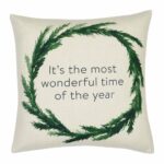 Square cushion cover with green Christmas wreath print