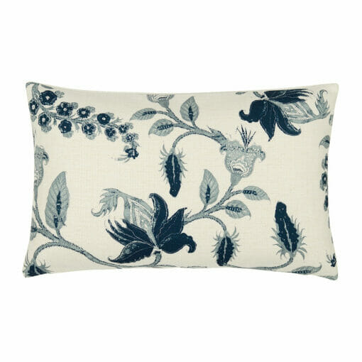 Elegant rectangular cushion with floral print in Hamptons color