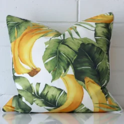 A gorgeous outdoor square cushion. It has an eye-catching banana tropical design.