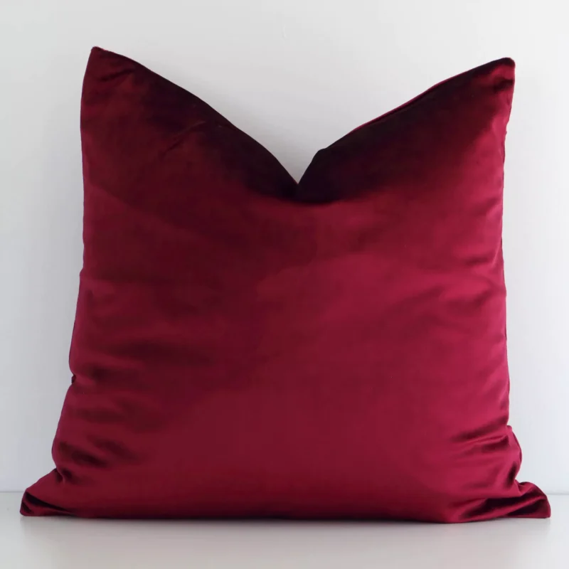 burgundy-velvet-linen-cushion-cover---sc781-45 A stunning square velvet cushion in a burgundy colour. It has an exquisite solid-coloured design.